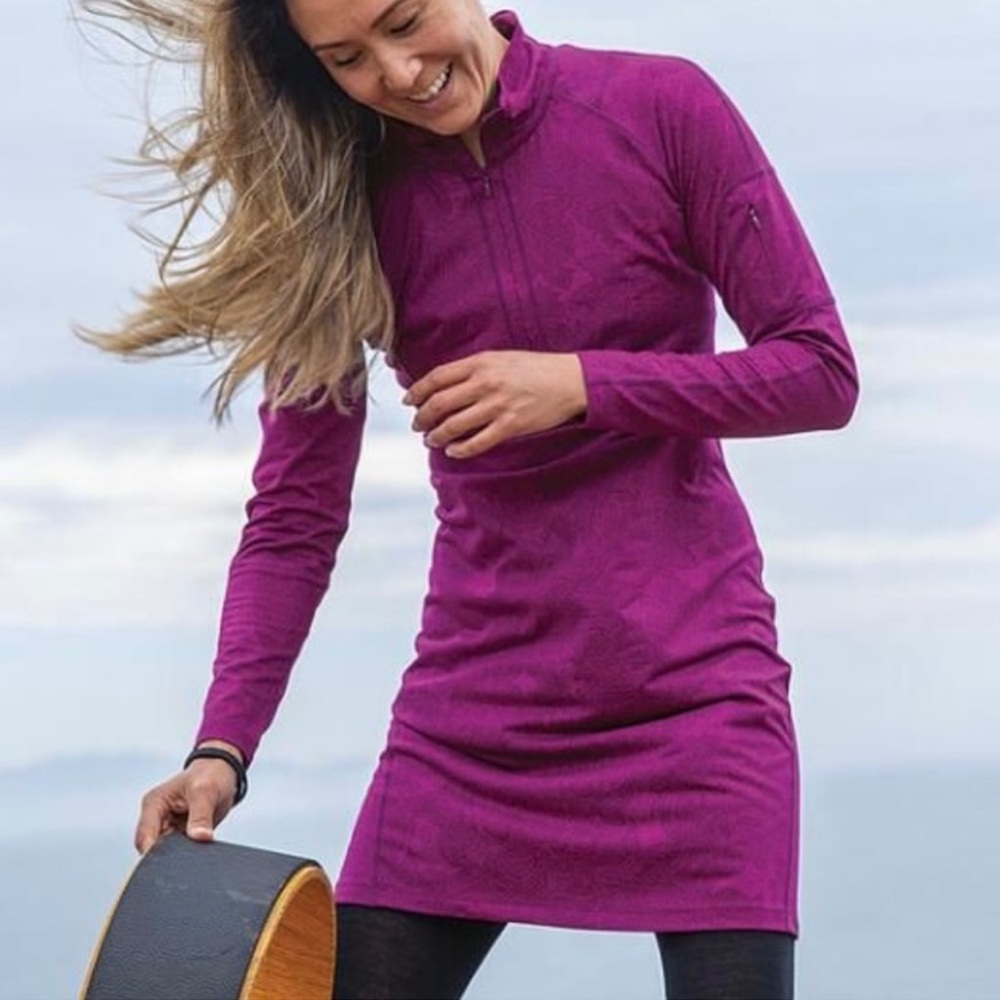 New TITLE NINE Getaway Dress in Magenta/Purple sz S
